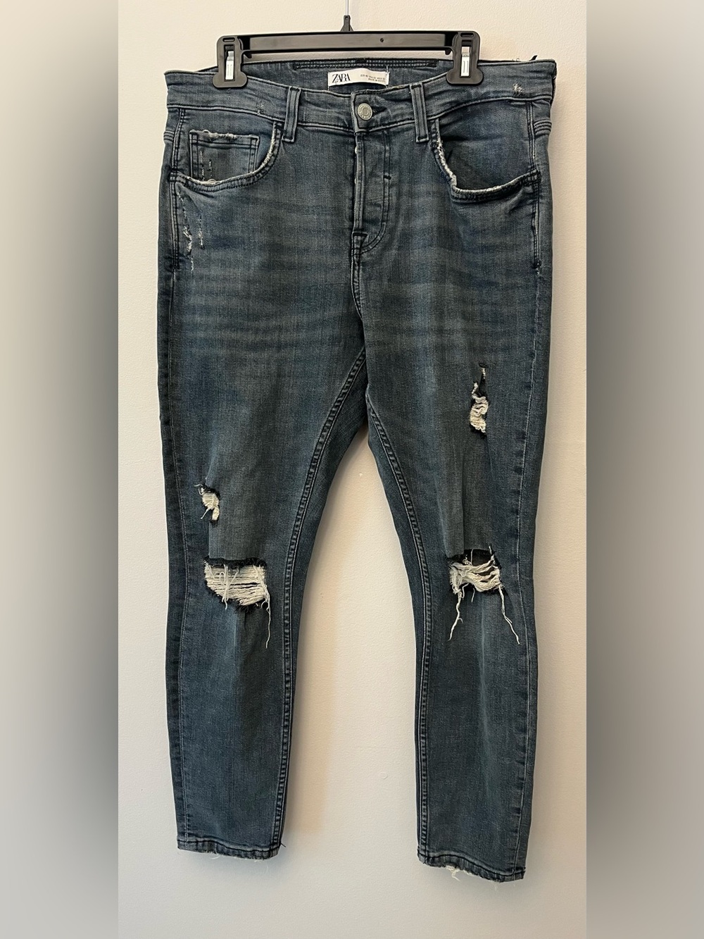 Zara Men’s Faded Blue Ripped Skinny Fit Jeans Size 32 (or EUR 42)